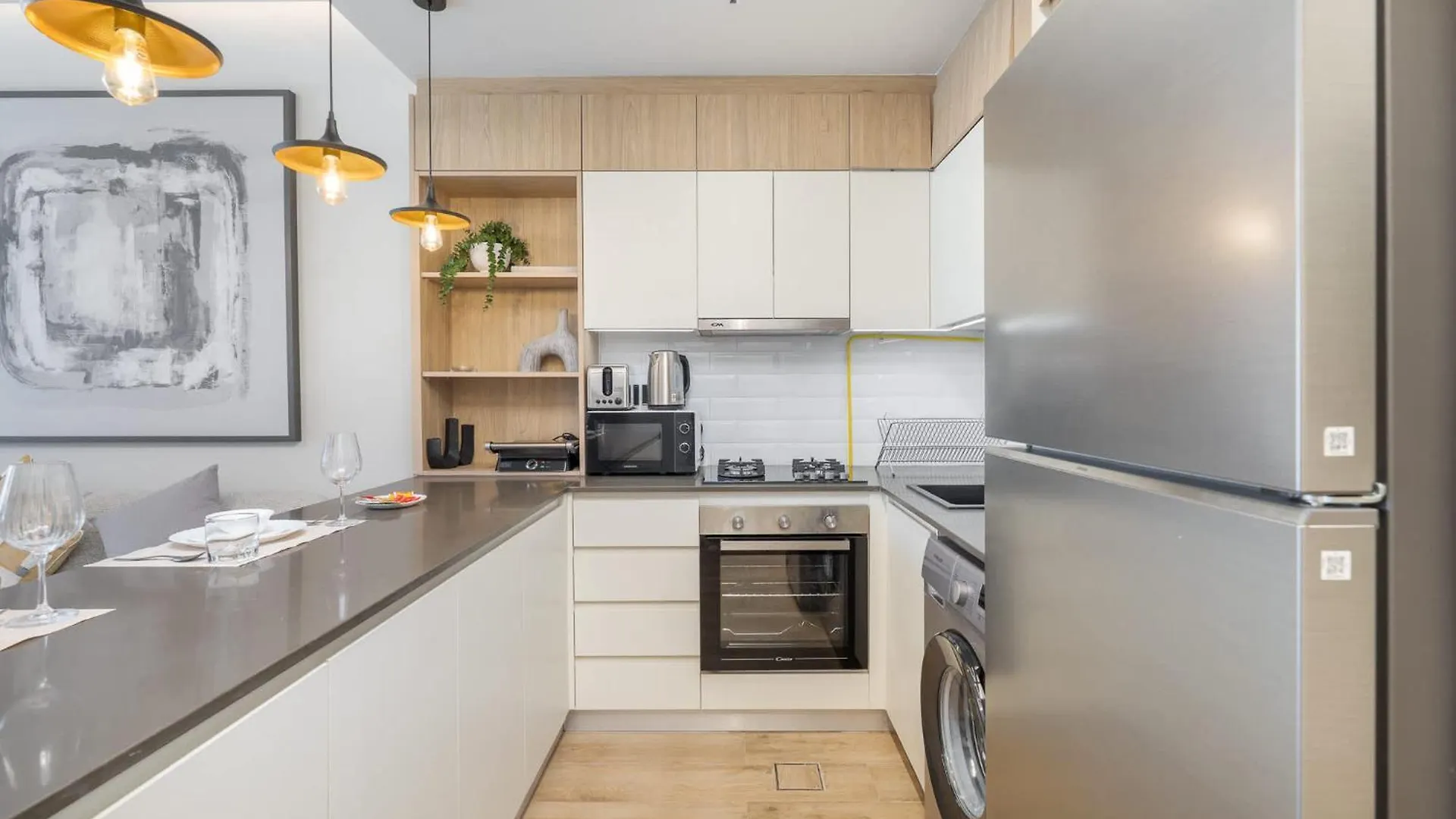 Apartment Comfortable Flat That Sleeps 2 Near Circle Mall Dubai
