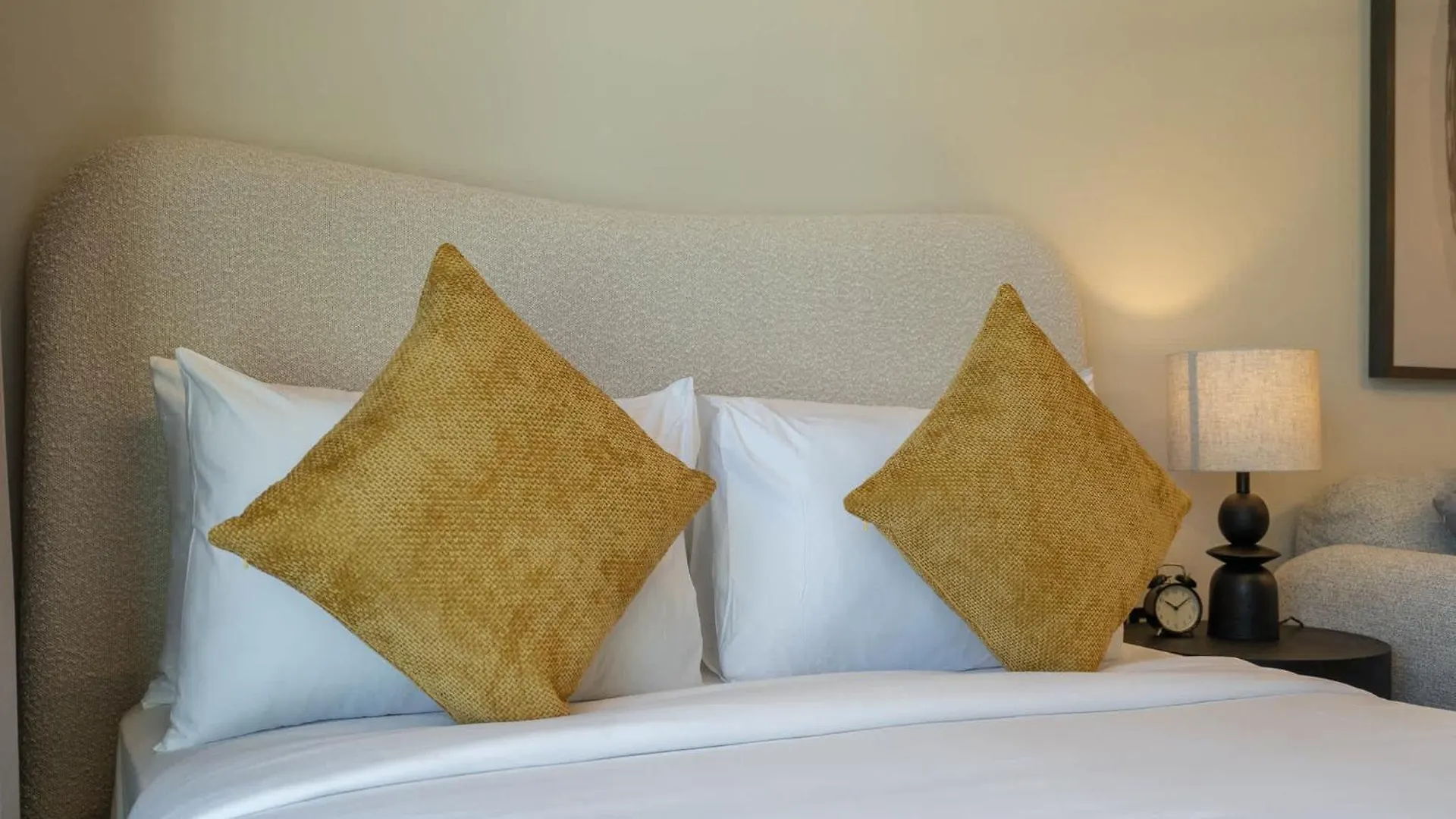 Comfortable Flat That Sleeps 2 Near Circle Mall Dubai 0*,  United Arab Emirates