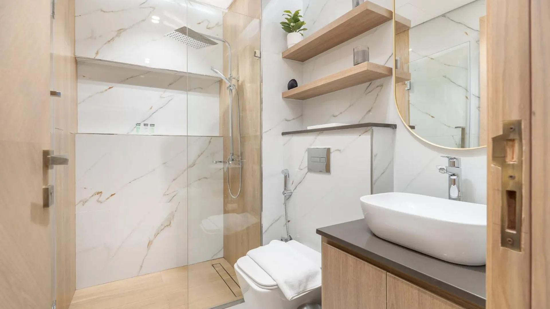 Apartment Comfortable Flat That Sleeps 2 Near Circle Mall Dubai